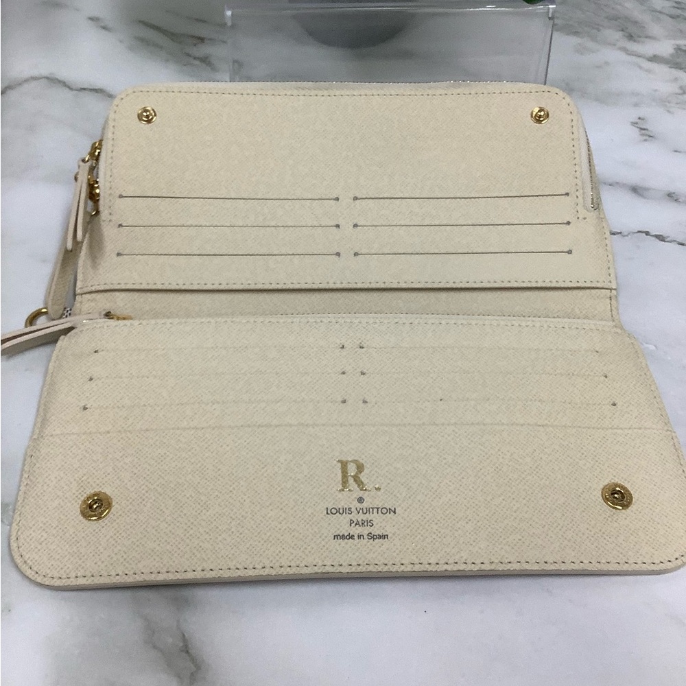 GUC Louis Vuitton Damier Azur Zippy Wallet - Picture 5 of 7